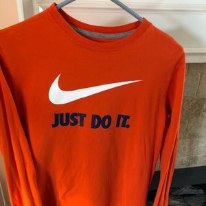 Boys Nike long sleeve T-shirt